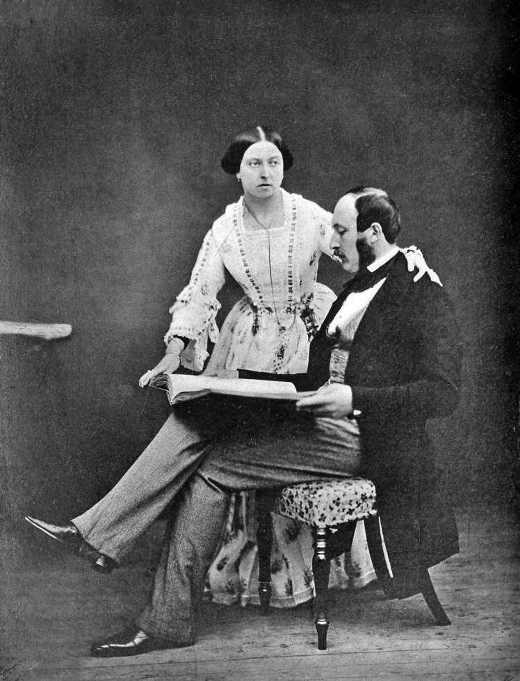queen-victoria-and-prince-albert-wearing-black-balmoral-boots-in-1854_gg-com