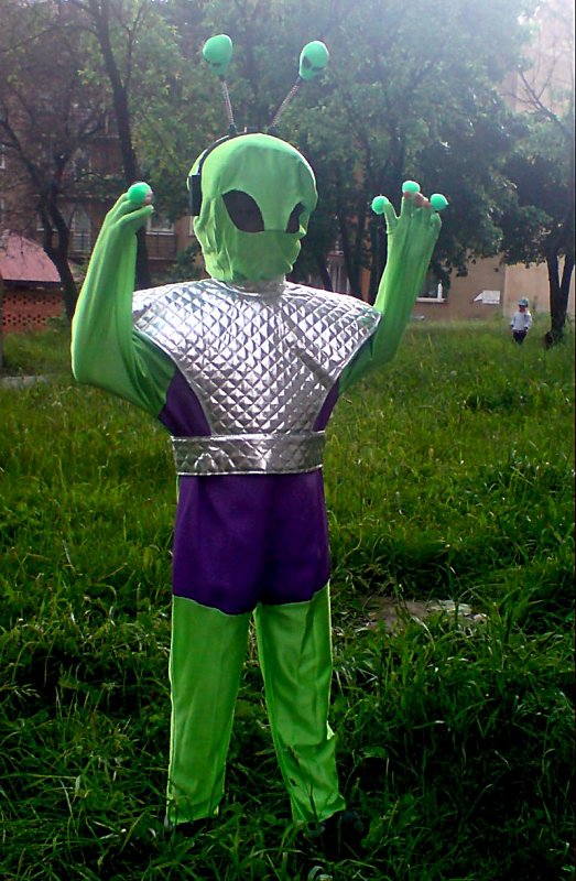 sluchawki_ufoludek_garnek-pl